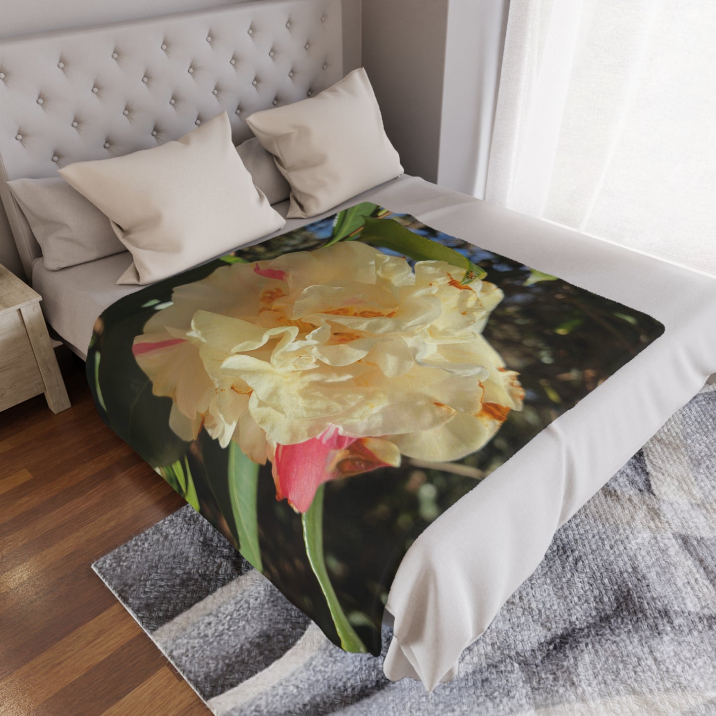 Floral Camellia Minky Blanket — Soft Botanical Throw
