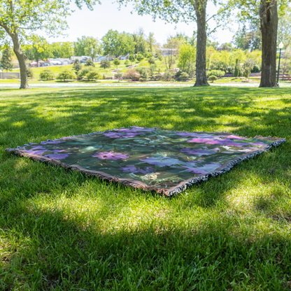 More_Perple_flouers_Grass_V_Mockup.png_15595166